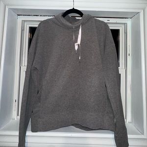LULULEMON GREY SWEATER